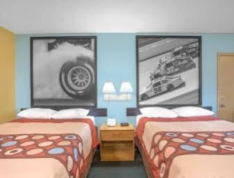 Super 8 By Wyndham Dunn Motel Екстериор снимка